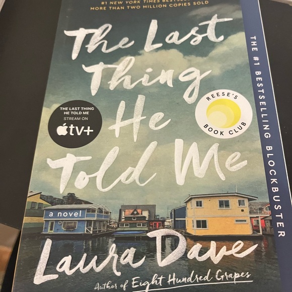 Books - Picture 5 of 14